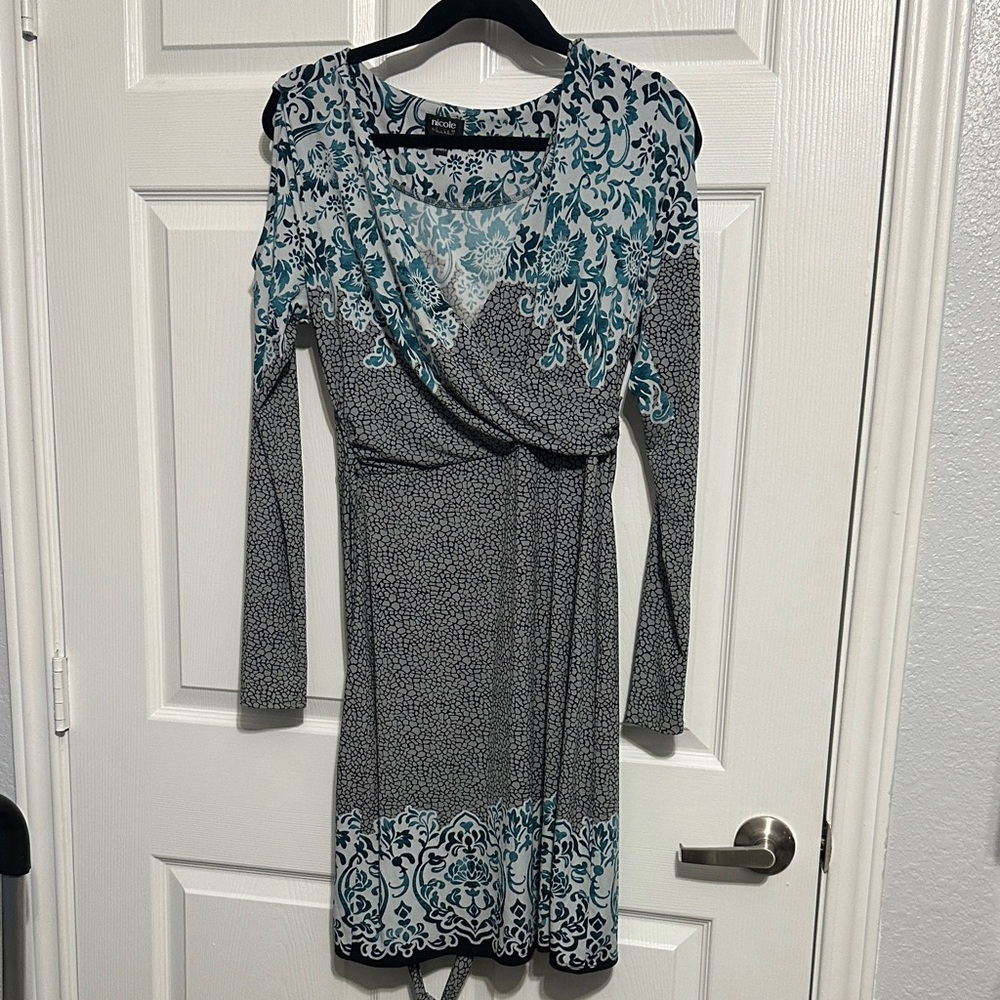 Elegant Nicole by Nicole MillerTeal and Black Patterned Dress size M/M